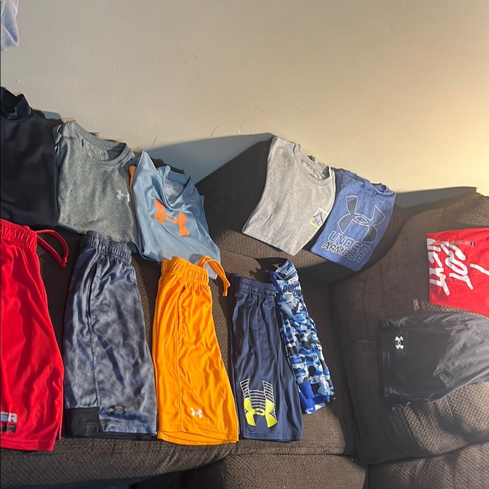 Under Armour Athletic Apparel Set